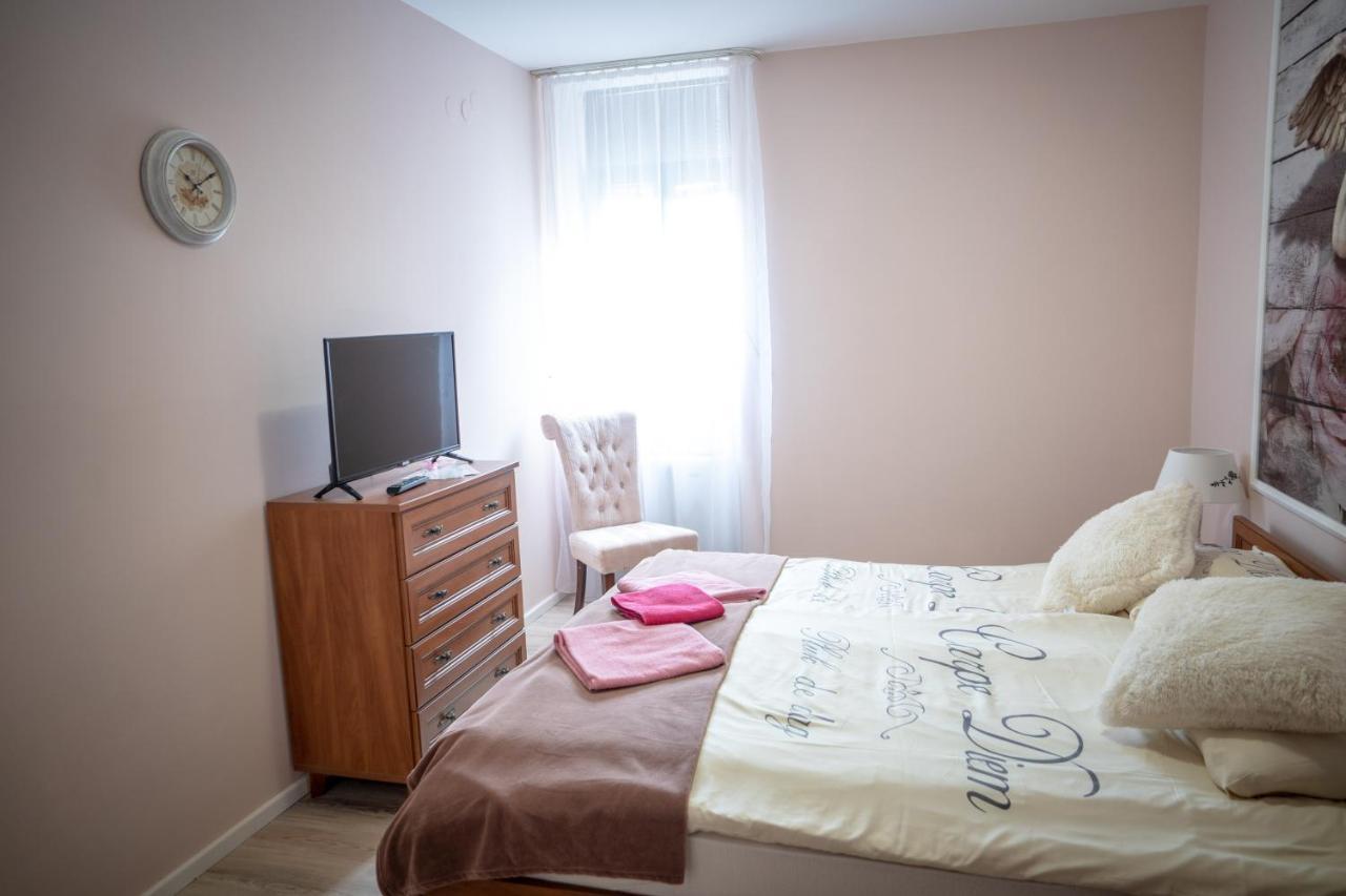 Gyula Panzio Hotel Ngoại thất bức ảnh