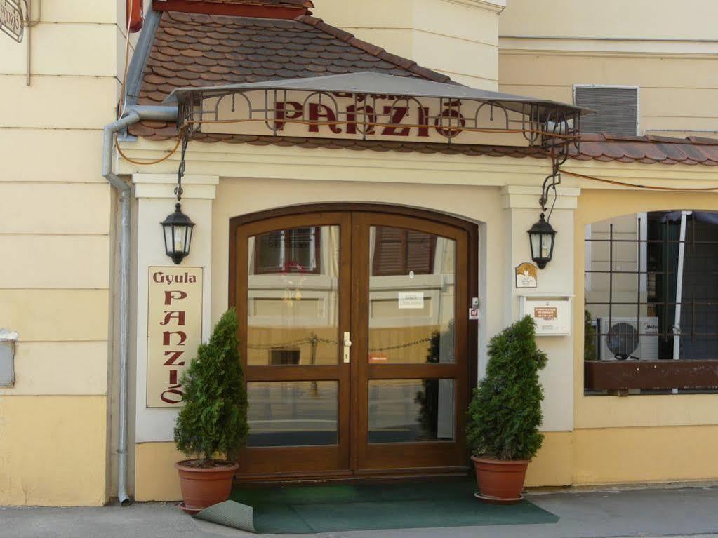 Gyula Panzio Hotel Ngoại thất bức ảnh