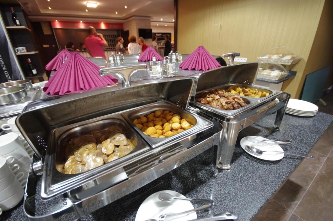 Gyula Panzio Hotel Ngoại thất bức ảnh