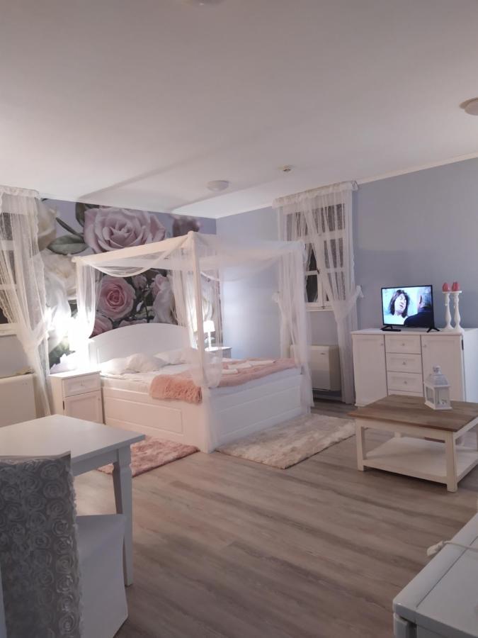 Gyula Panzio Hotel Ngoại thất bức ảnh